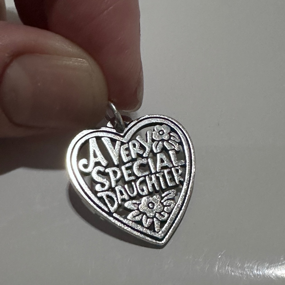 James Avery 925 Silver Heart Pendant - A Very Special Daughter